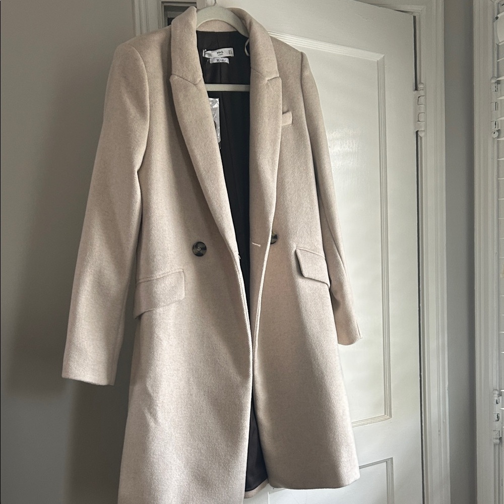 Elegant Cream Women's Coat